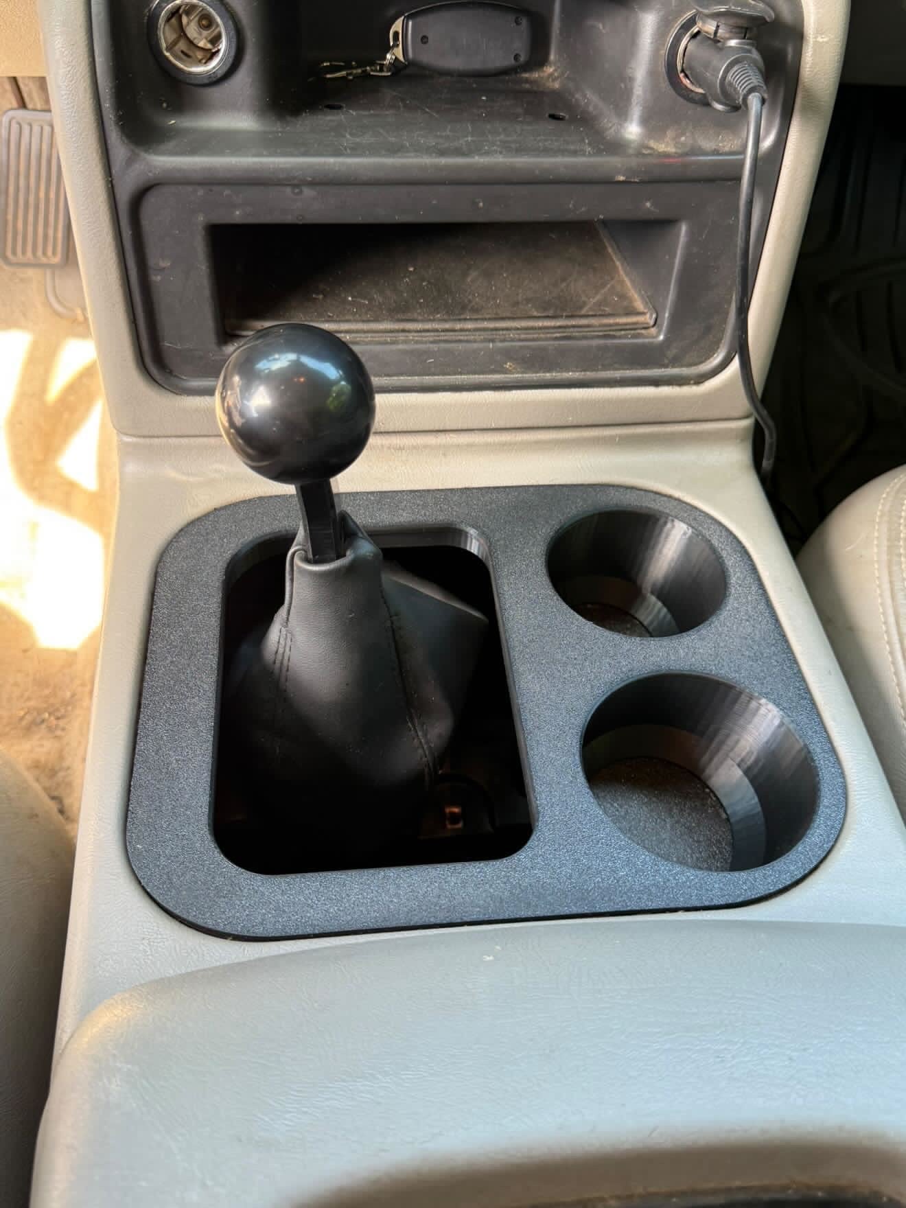 '03-'07 Manual Swap Cupholder
