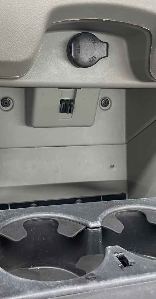 99-07 Rear Cup Holder Clip