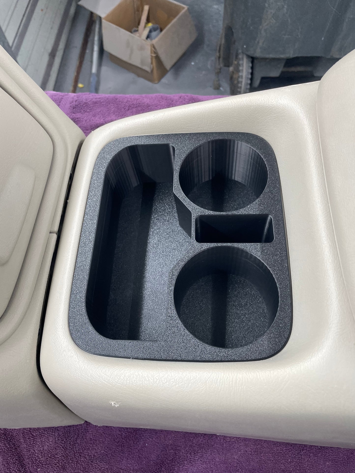 '99-'02 2-Hole Cup Holder V2