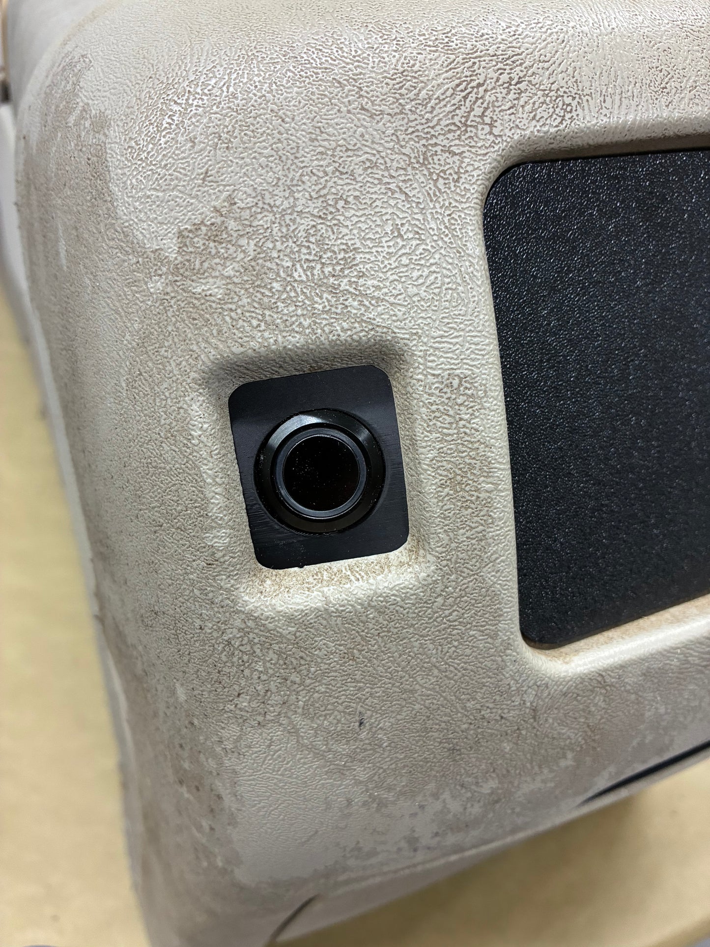 '03-'07  Escalade/Denali Rear Heated Seat (Aux Switch)